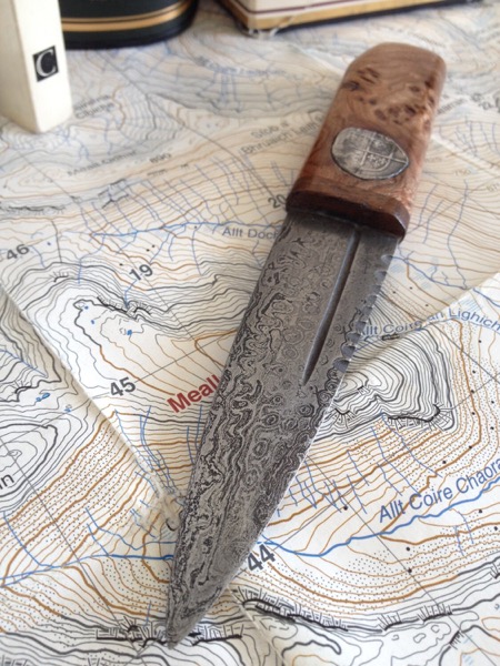 Burr Elm Sgian Dubh with Elizabeth I Sixpence, "Earl of Eglington Relic"